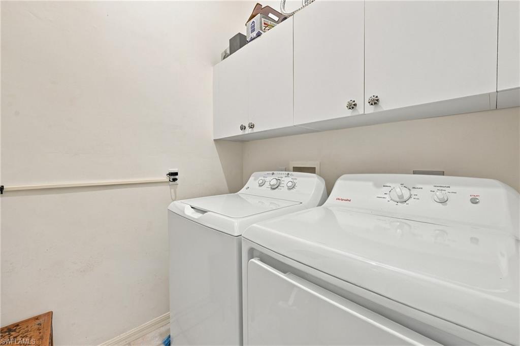 3431 Pointe Creek Ct 302 Property Photo 23