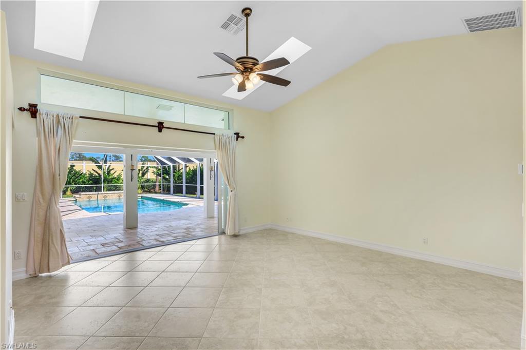 1819 Princess Ct Property Photo 6