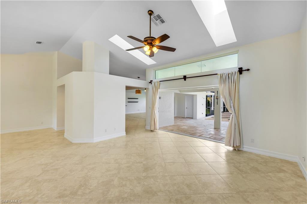 1819 Princess Ct Property Photo 8
