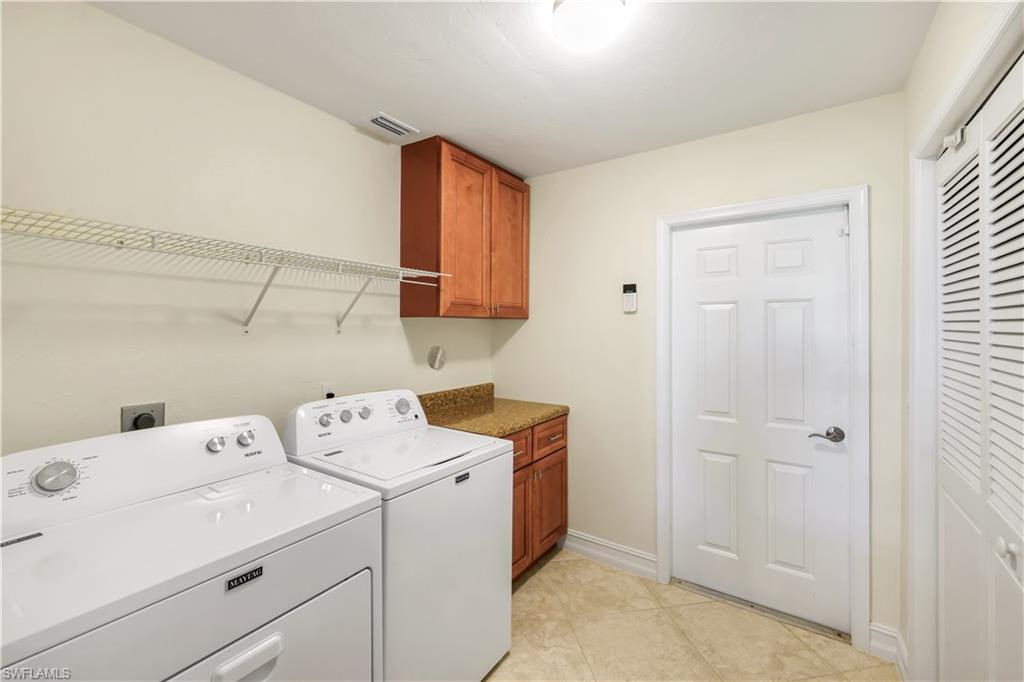 1819 Princess Ct Property Photo 17