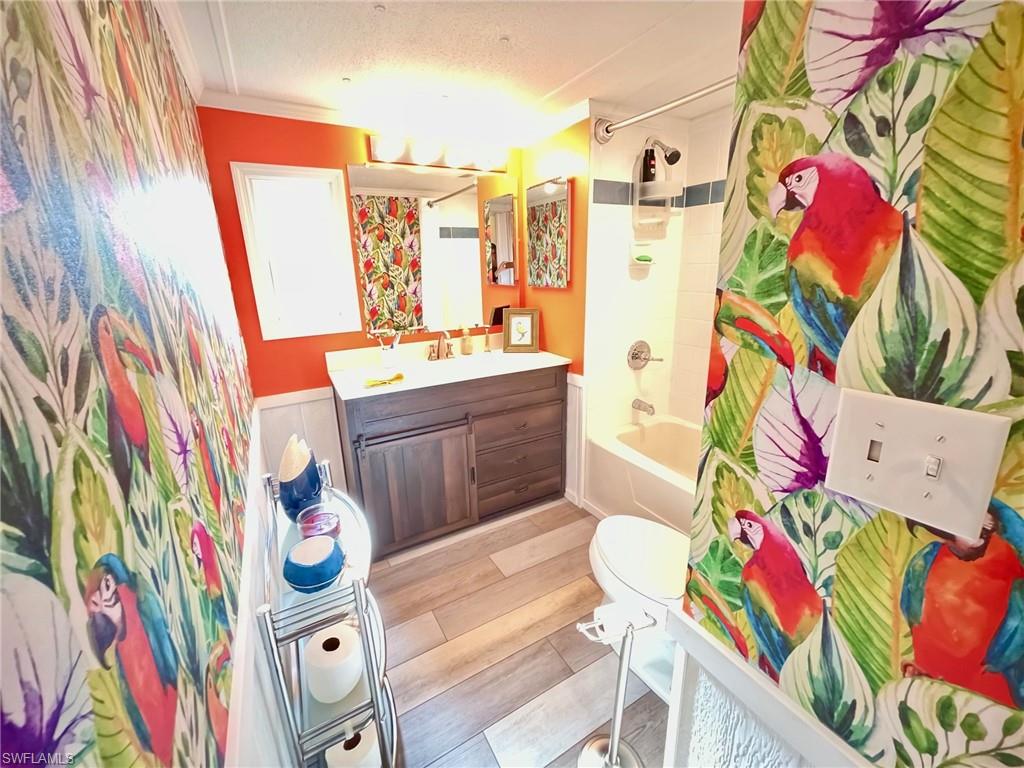 220 Derwent Blvd Property Photo 15