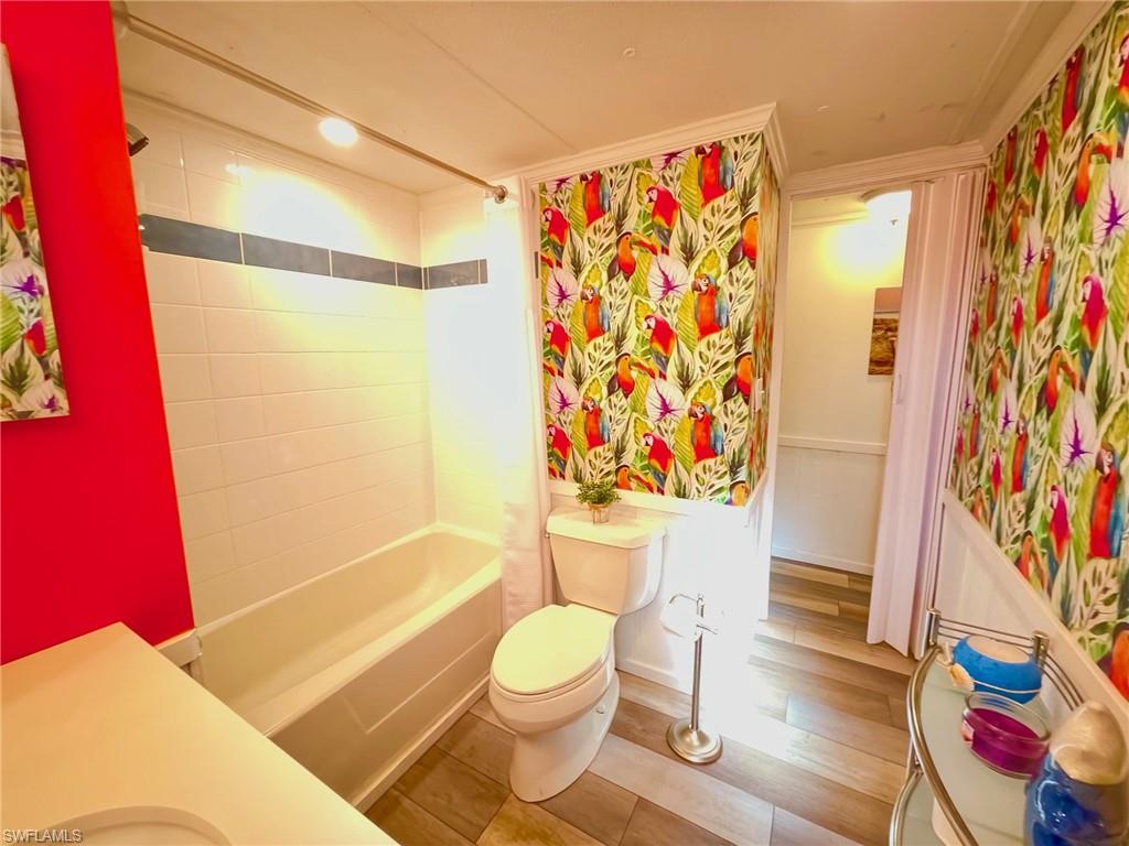 220 Derwent Blvd Property Photo 16