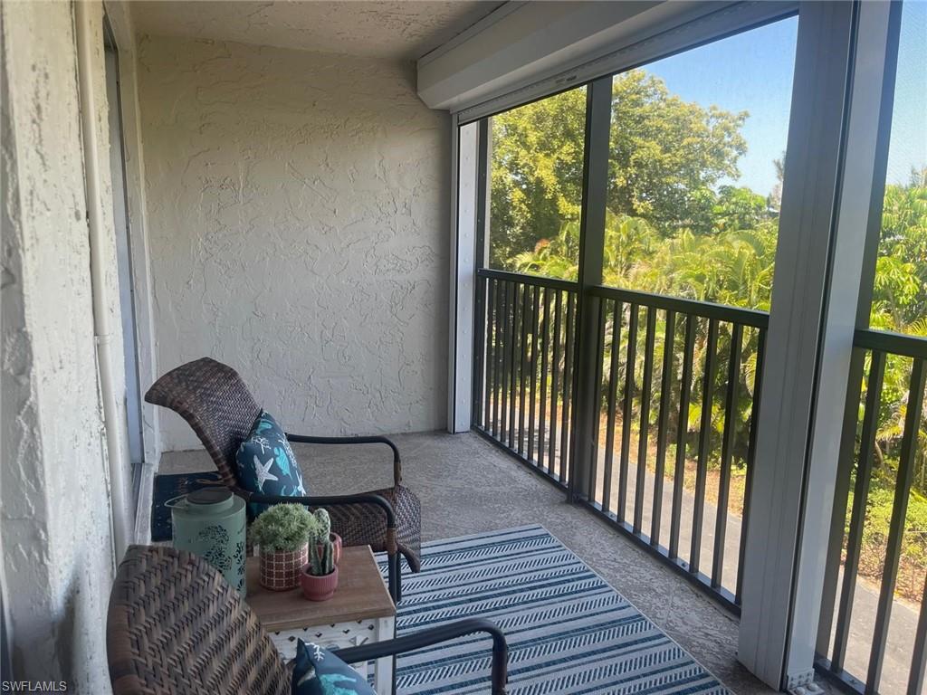788 Park Shore Dr H36 Property Photo 15