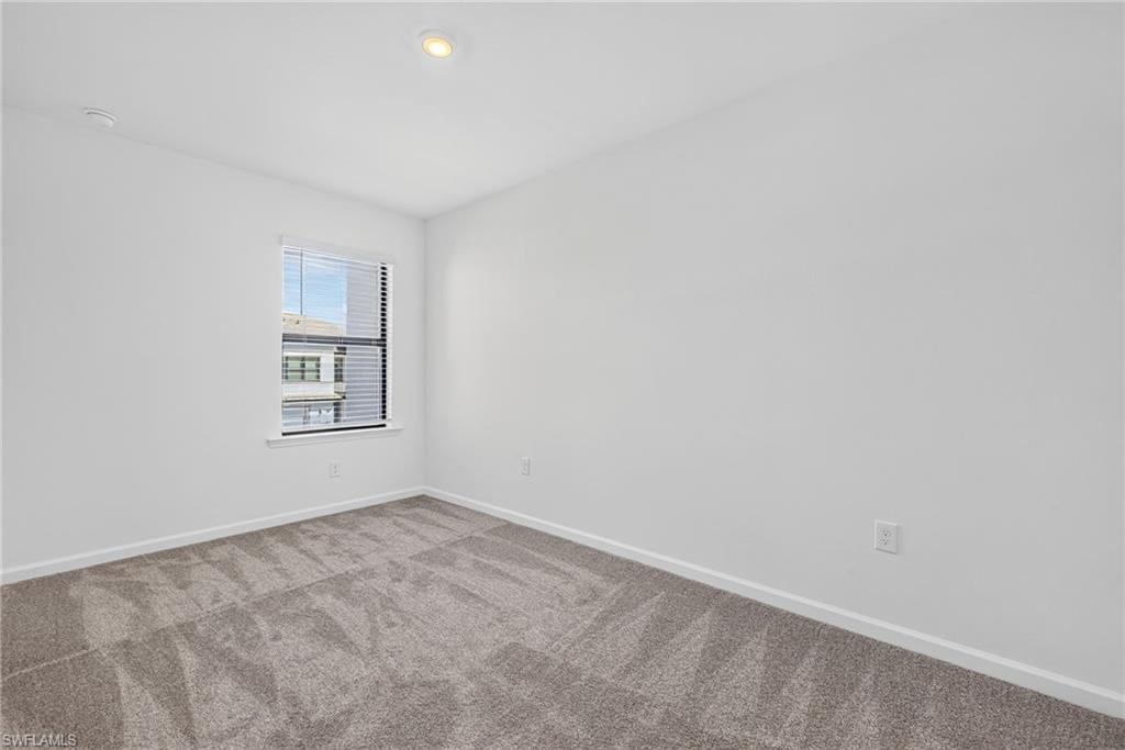 27826 Solis Grande Dr Property Photo 8