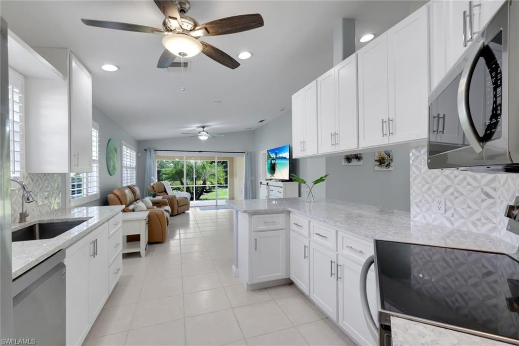 29035 Alessandria Cir Property Photo 3