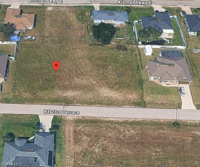 1627 23rd Ter Property Photo 3
