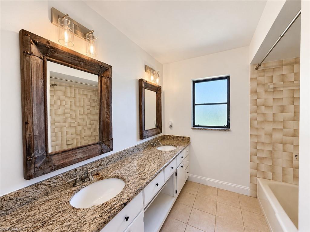 1089 Nottingham Dr Property Photo 17