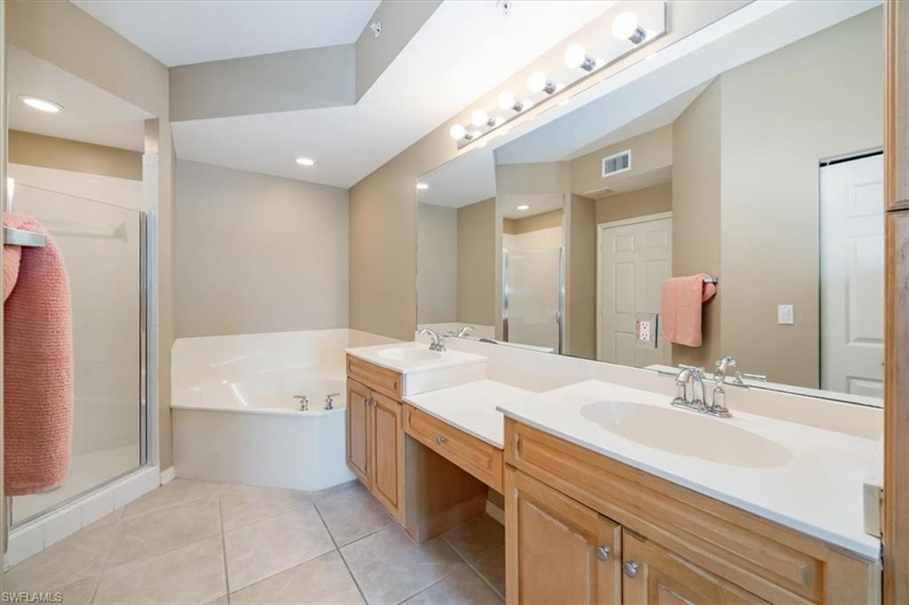 451 Bayfront Pl 5207 Property Photo 10