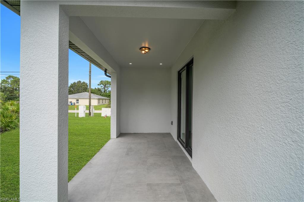 470 Bell Blvd S Property Photo 4