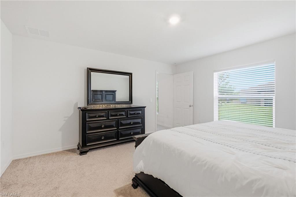 1724 11th Pl Property Photo 12