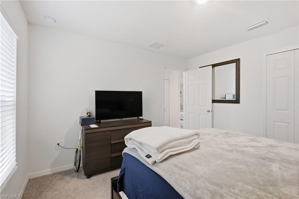 1724 11th Pl Property Photo 16