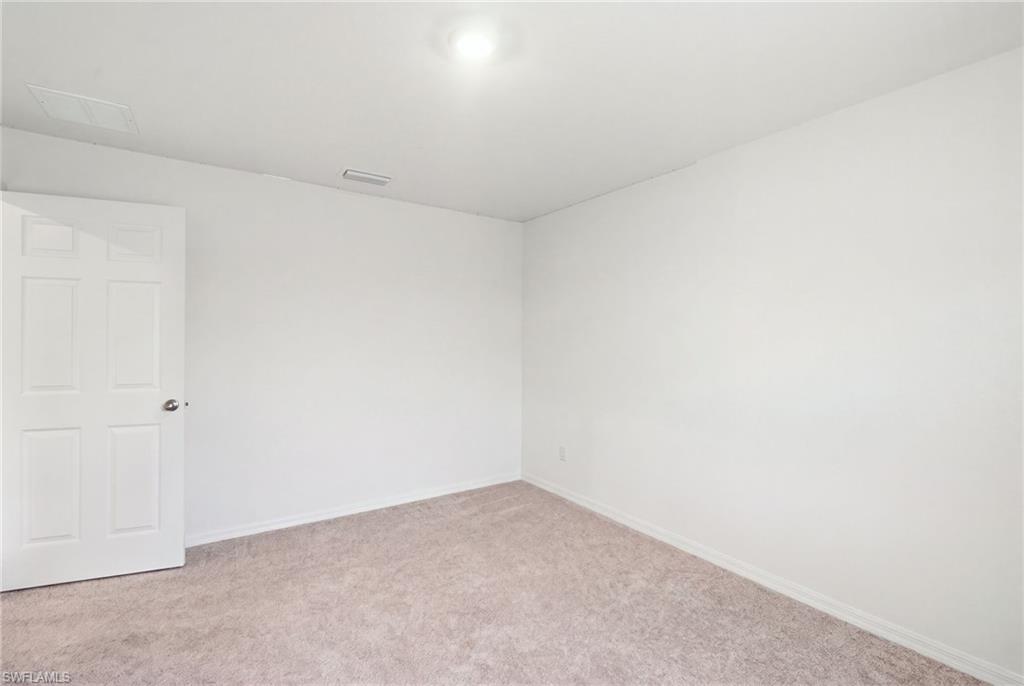 1724 11th Pl Property Photo 20