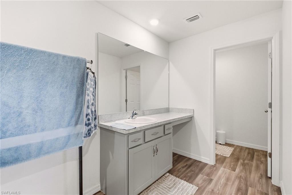 1724 11th Pl Property Photo 22