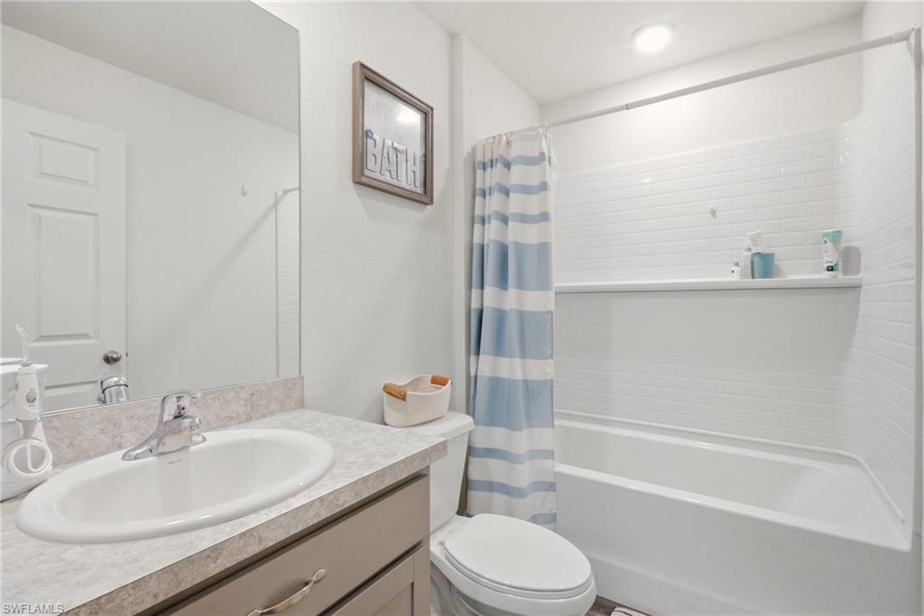 1724 11th Pl Property Photo 23