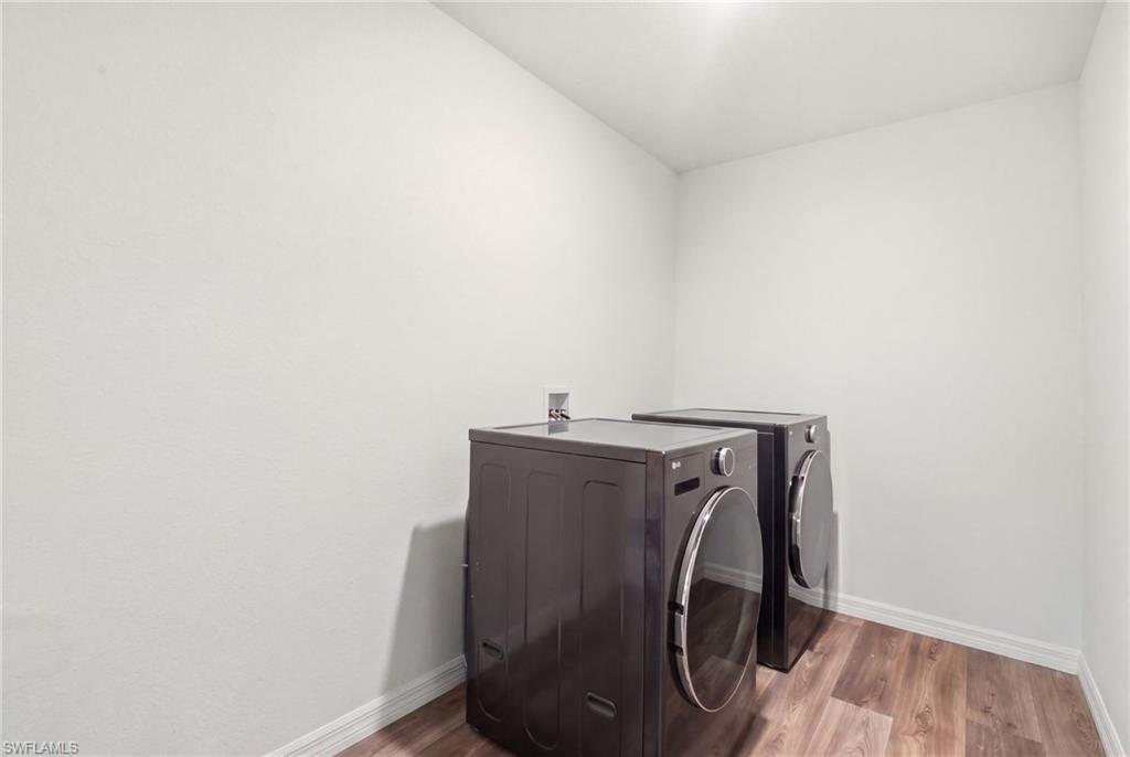 1724 11th Pl Property Photo 25
