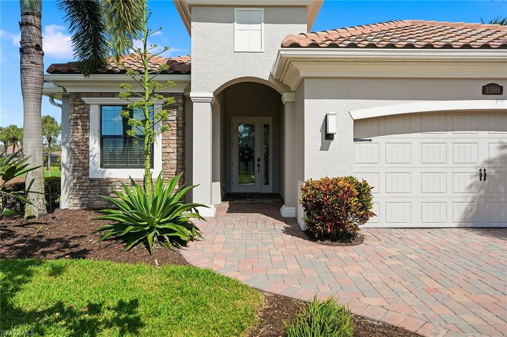 226037944 Property Photo 33