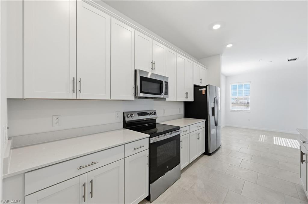 5597 Newcastle Ct 5822 Property Photo 10