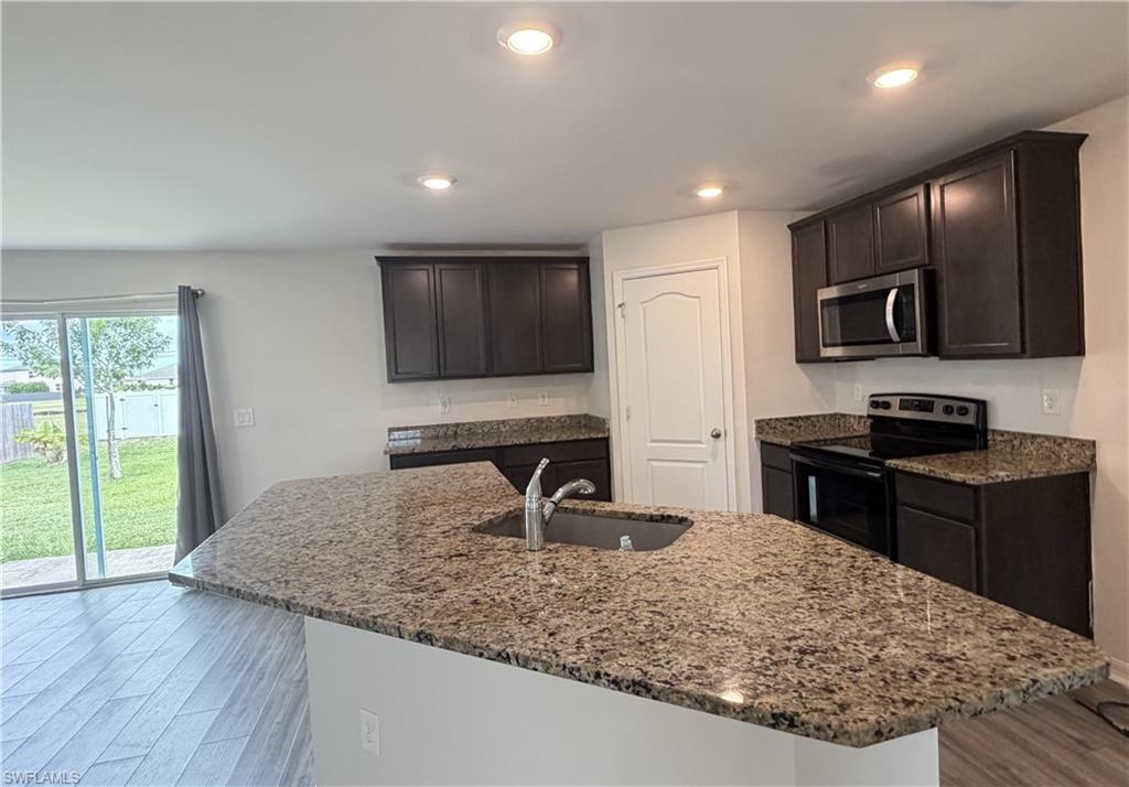 2221 Embers Ter Property Photo 4