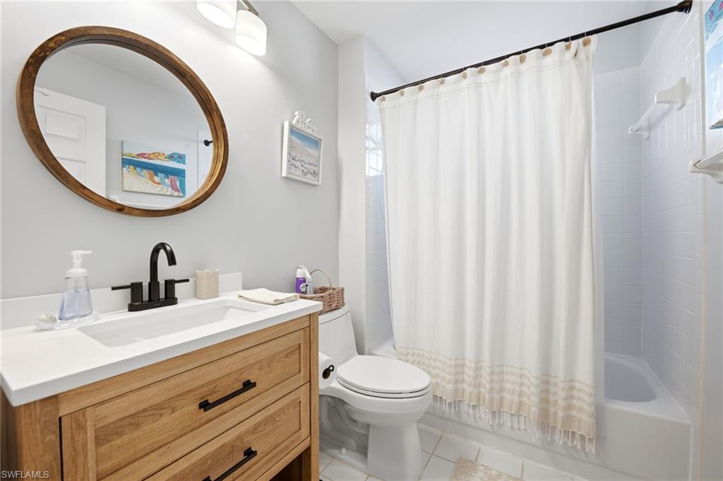 7058 Barrington Cir 102 Property Photo 13