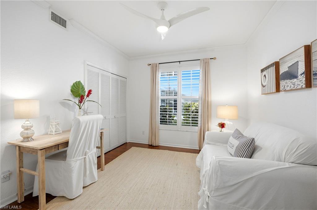 7058 Barrington Cir 102 Property Photo 14