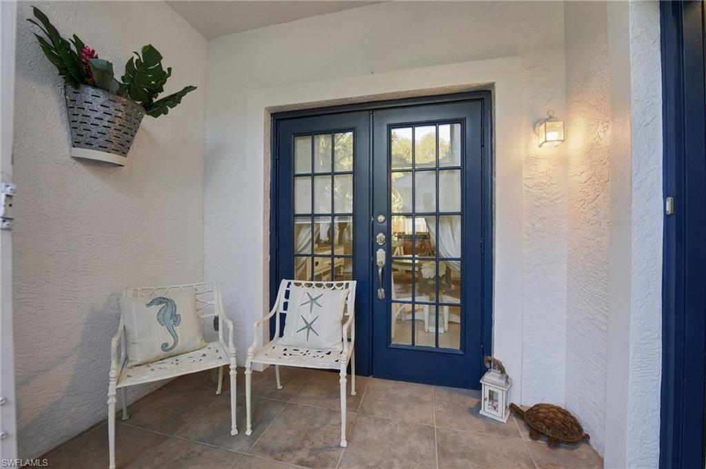 7058 Barrington Cir 102 Property Photo 16