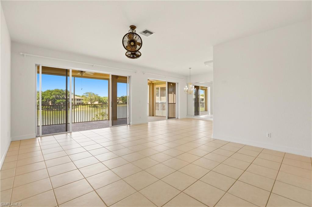 566 Vintage Reserve Ln #21-d Property Photo 15