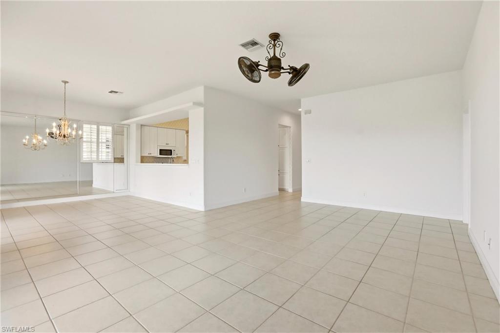566 Vintage Reserve Ln #21-d Property Photo 16