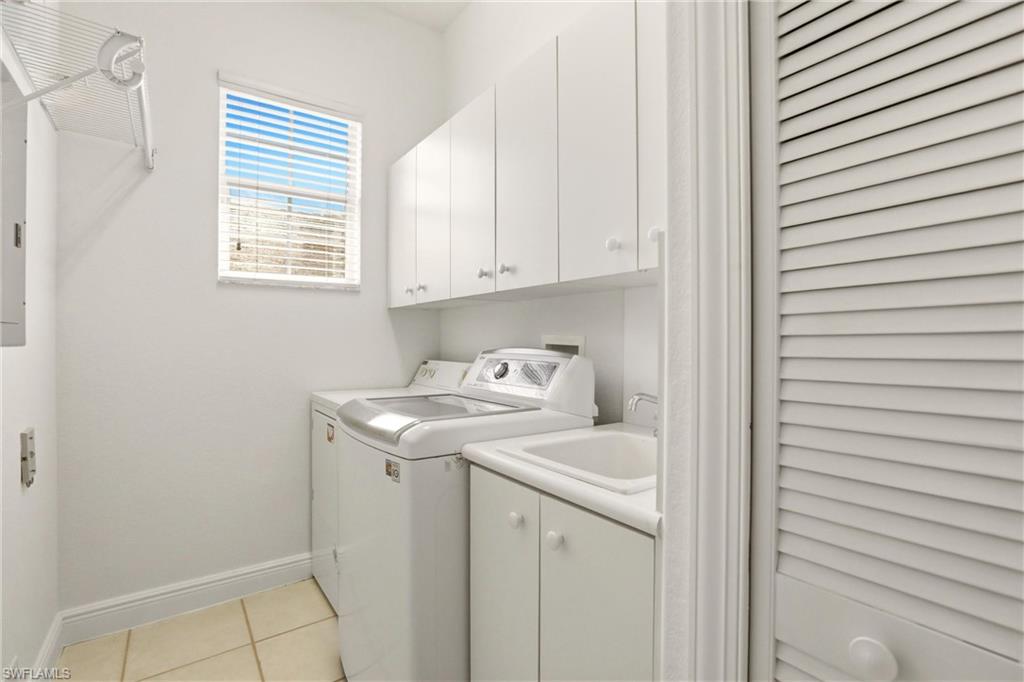 566 Vintage Reserve Ln #21-d Property Photo 37