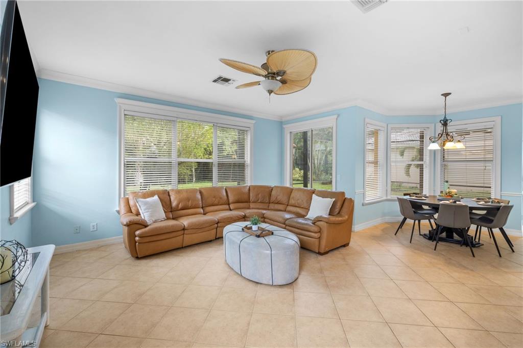 2346 Butterfly Palm Dr Property Photo 3