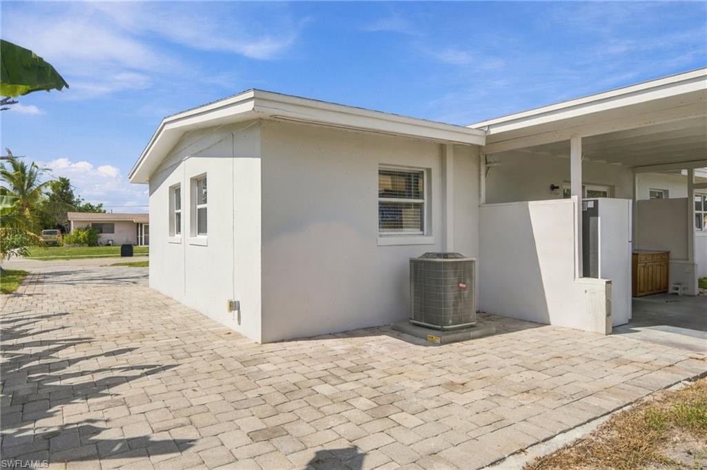 3547 Royal Palm Ave Property Photo 9