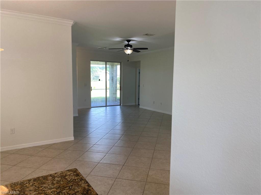 2466 Heydon Cir E Property Photo 8
