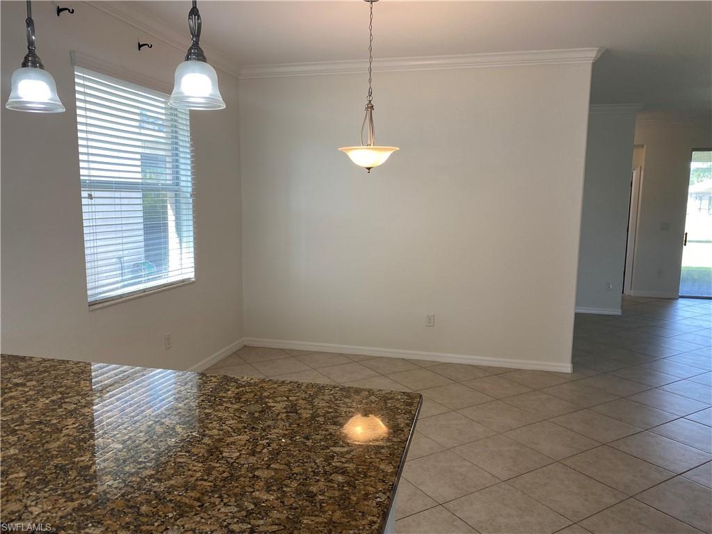 2466 Heydon Cir E Property Photo 10