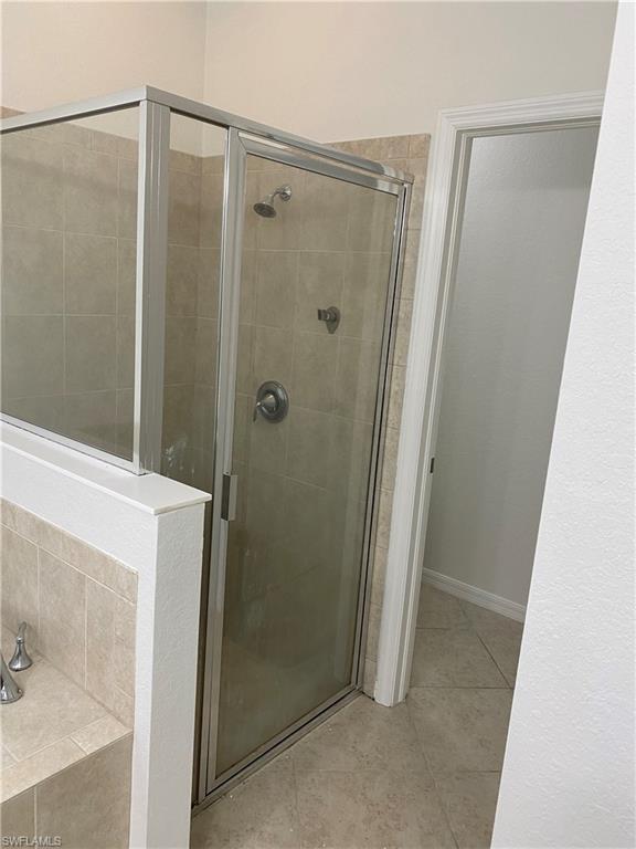 2466 Heydon Cir E Property Photo 11