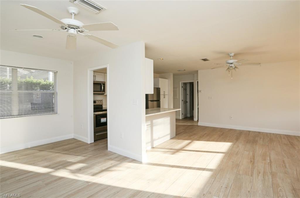 524 97th Ave N B Property Photo 6