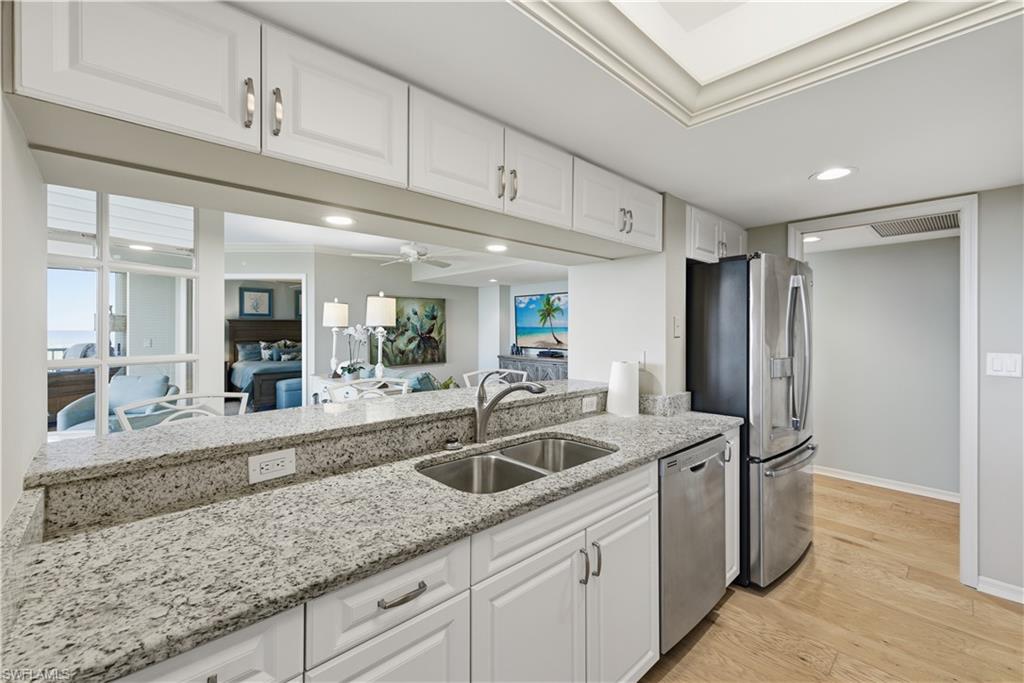 6361 Pelican Bay Blvd 802 Property Photo 10