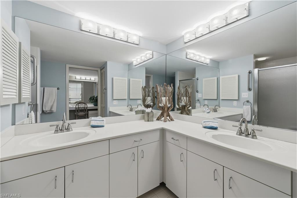 6361 Pelican Bay Blvd 802 Property Photo 14