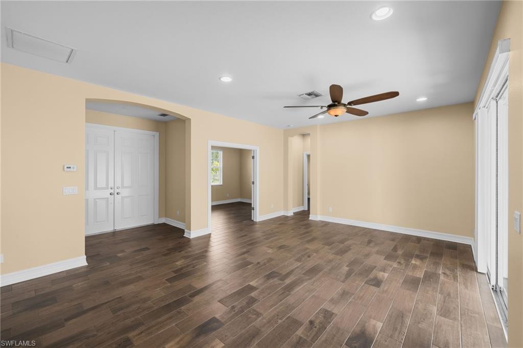 4609 Santiago Ln Property Photo 13