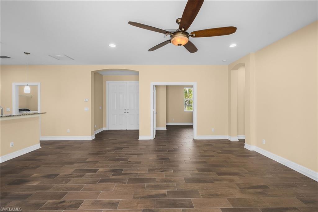 4609 Santiago Ln Property Photo 15