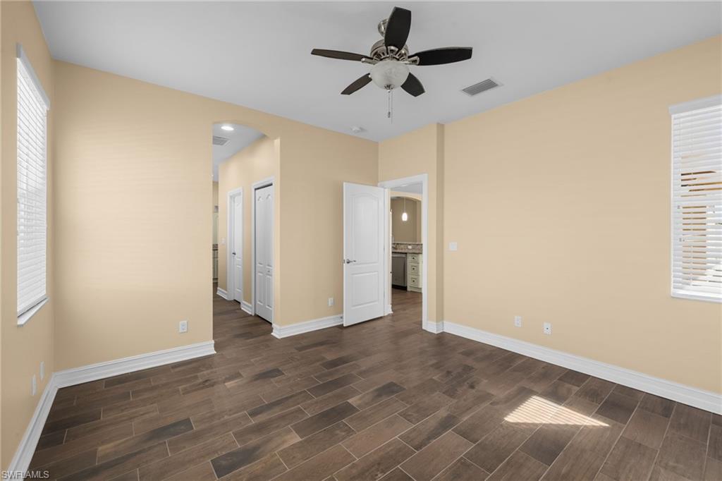 4609 Santiago Ln Property Photo 18