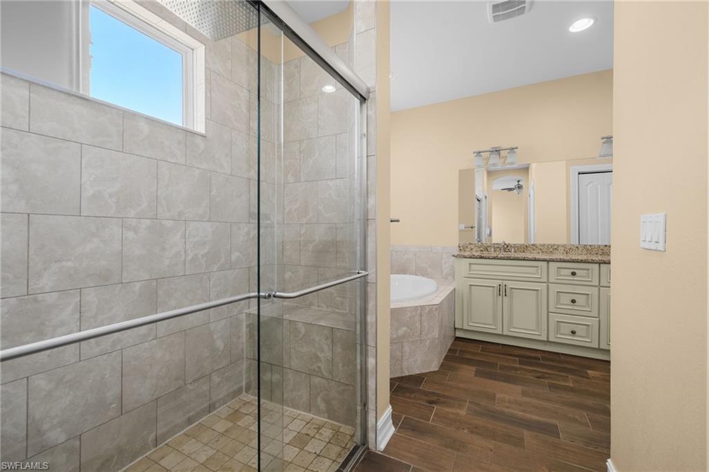 4609 Santiago Ln Property Photo 21