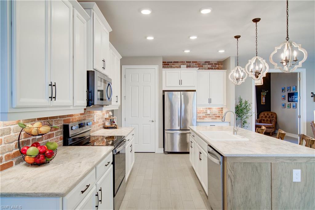 1814 16th Ter Property Photo 11