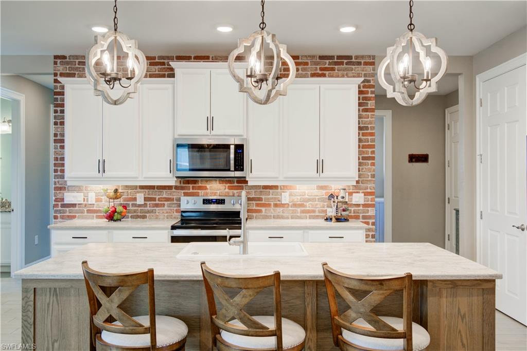 1814 16th Ter Property Photo 12