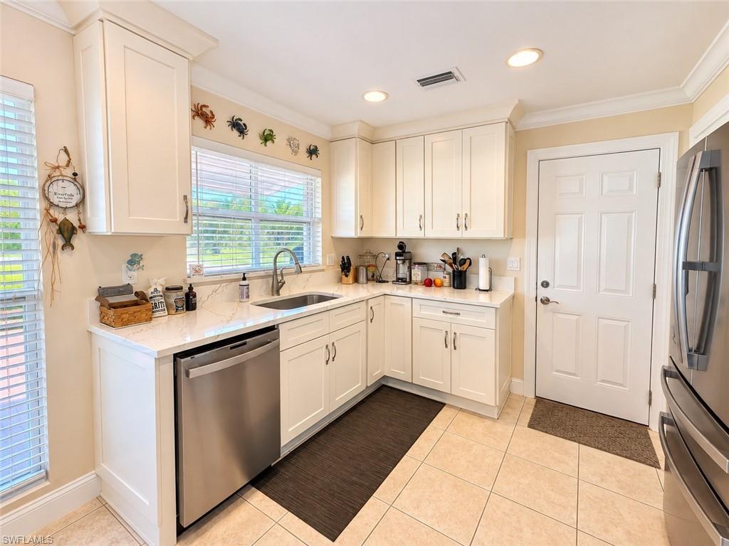 5301 Bayview Ct Property Photo 9