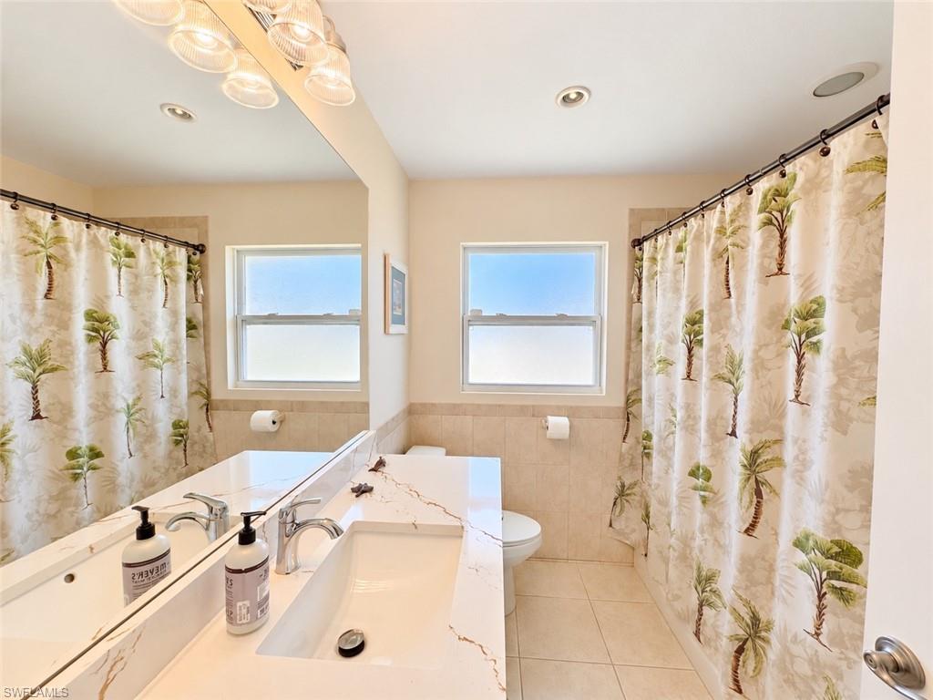 5301 Bayview Ct Property Photo 24