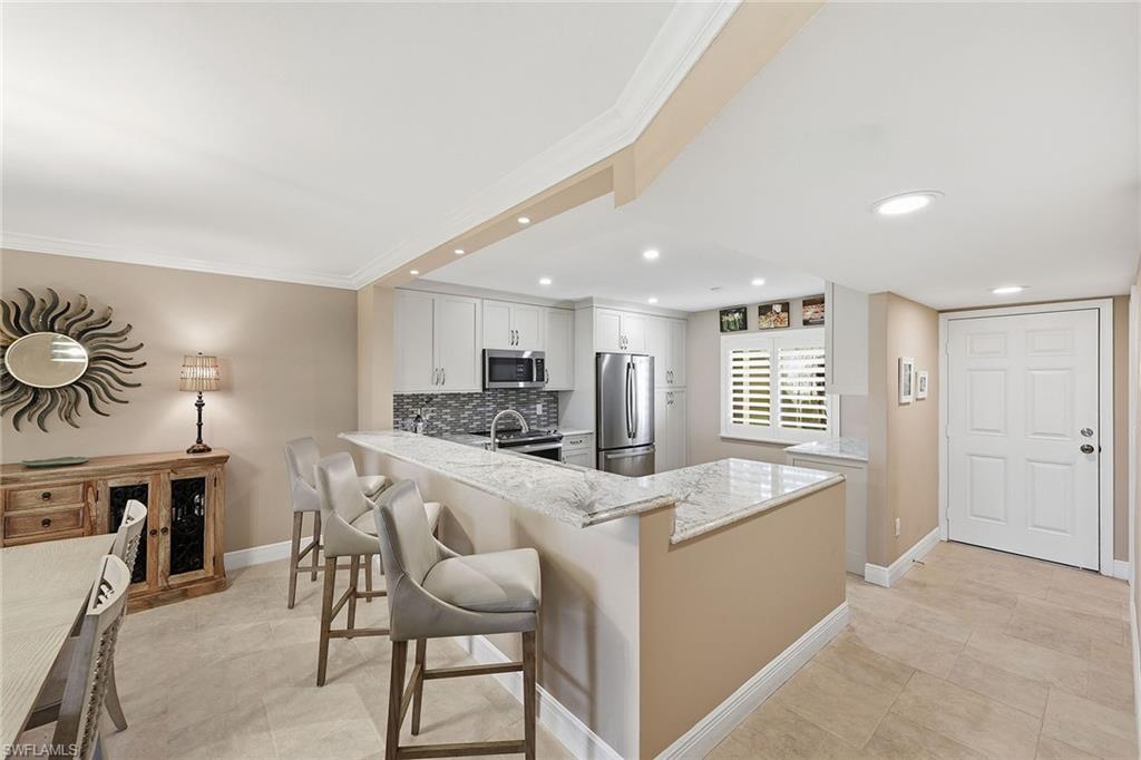 5863 Cobblestone LN F103
