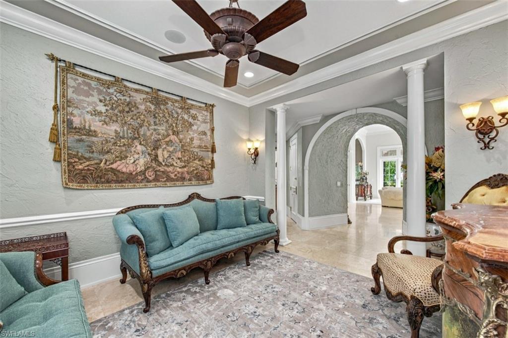4660 Via Roma Property Photo 4
