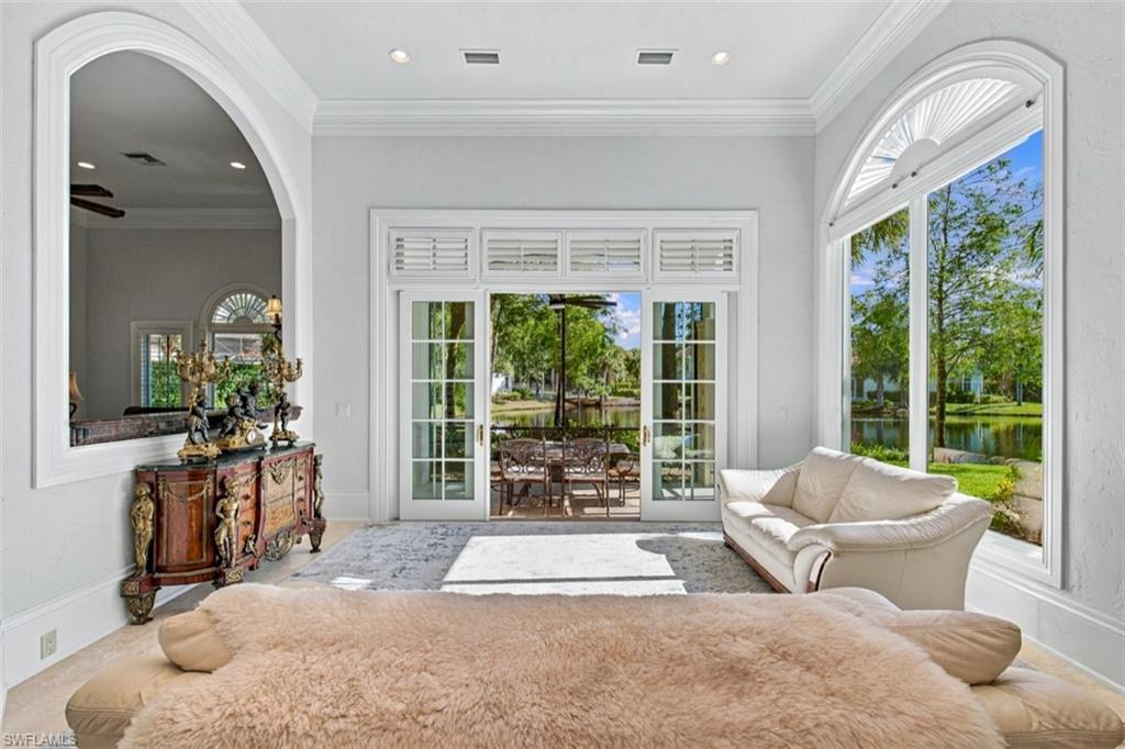 4660 Via Roma Property Photo 11