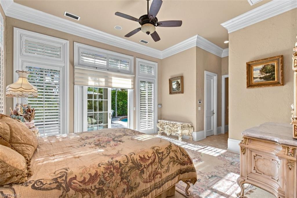 4660 Via Roma Property Photo 13