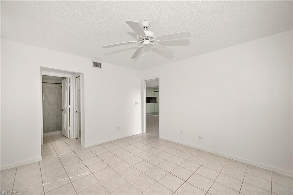 740 Augusta Blvd E104 Property Photo 20