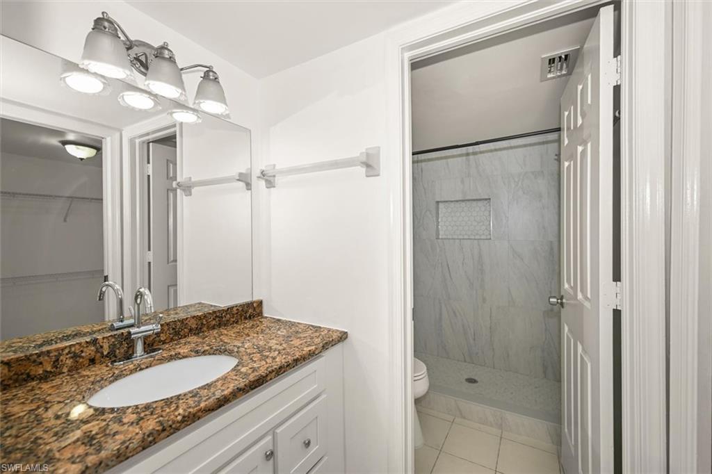 740 Augusta Blvd E104 Property Photo 21
